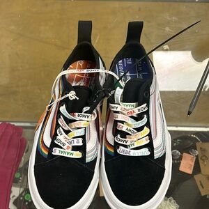 Vans Women`s Sentry Old Skool Pride Edition Black Multi Sneaker For Women size 5
